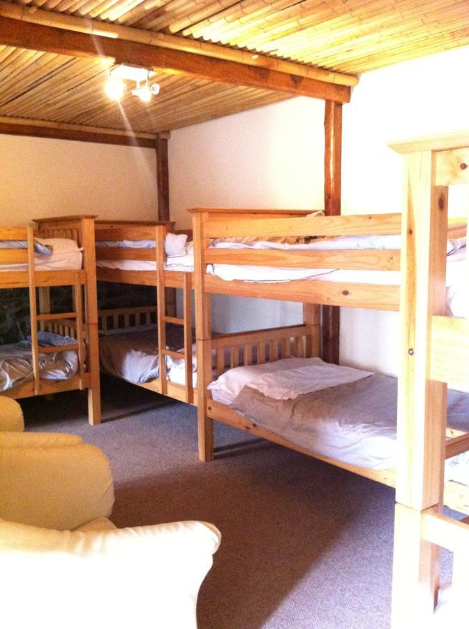 Pantyrathro International Hostel Carmarthen Exterior photo